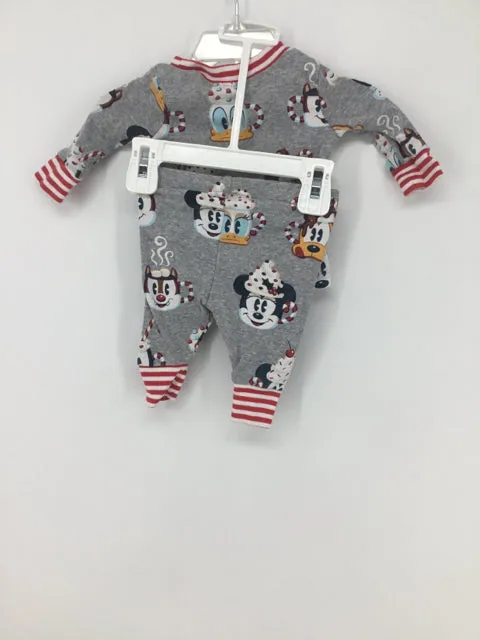 Disney Child Size 0-3 Months Gray Christmas Pajamas