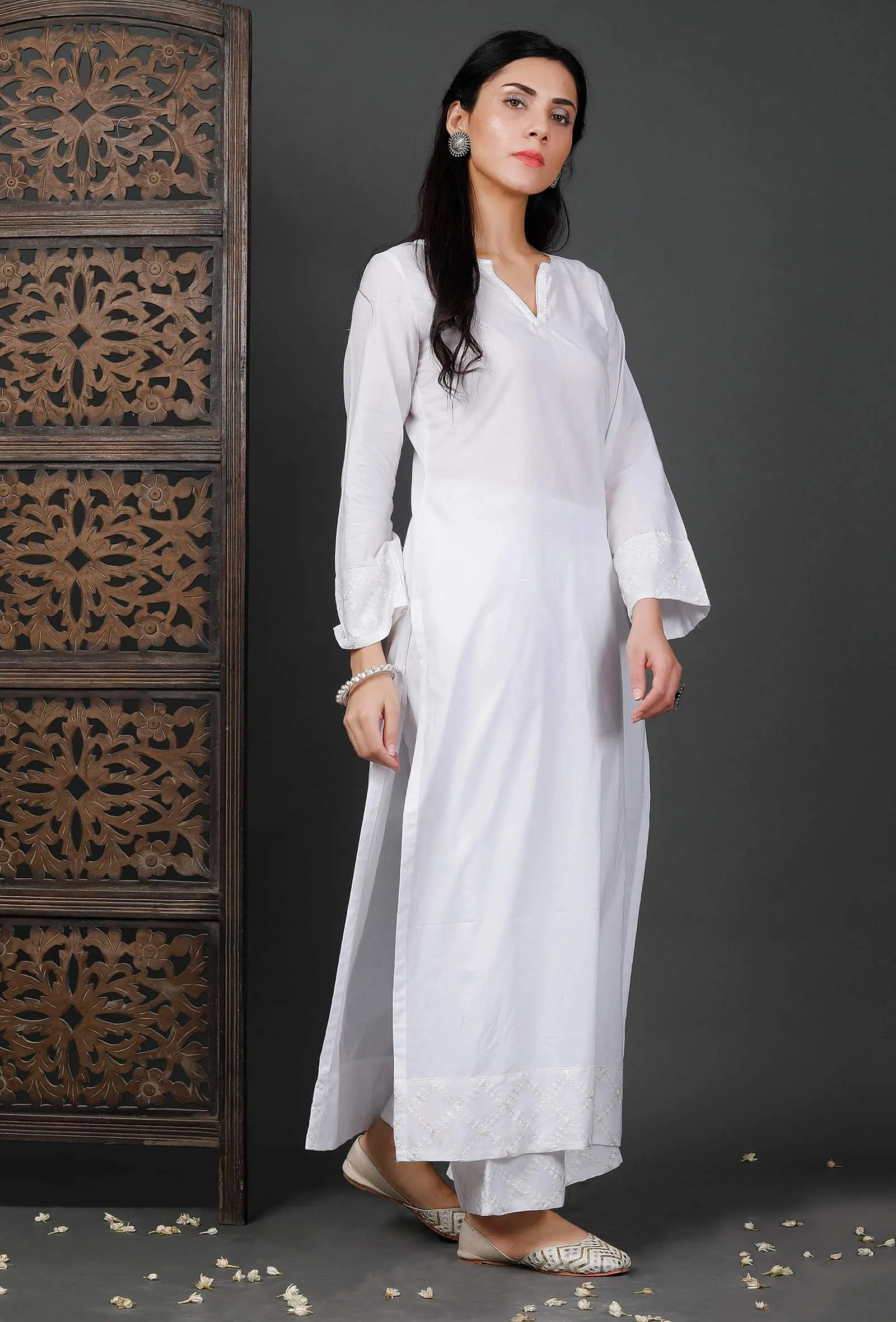 Embroidered Straight White Cotton Kurta