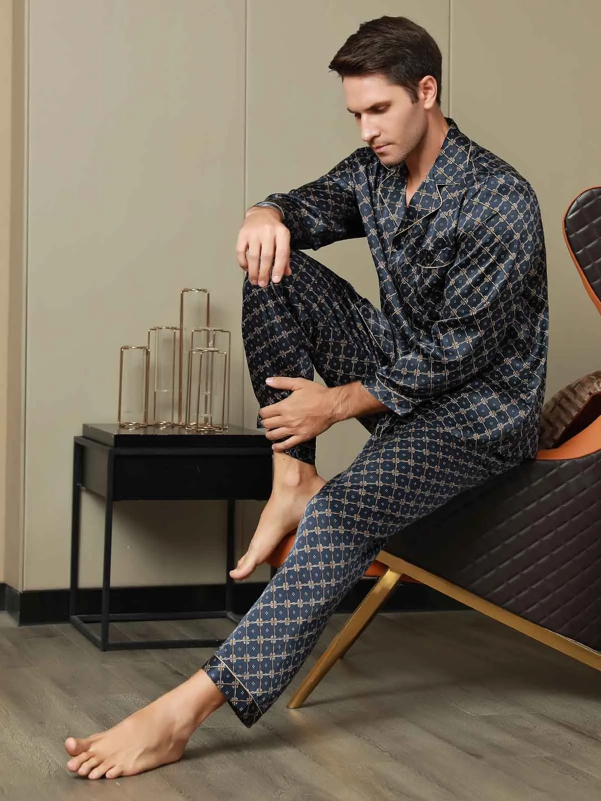 Printed Lapel Men‘s Pure Silk Pajamas